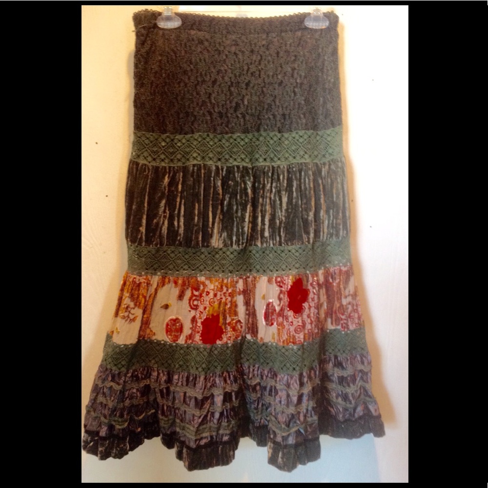 Alberto Makali Skirt beautiful 3/4 length ,Midi